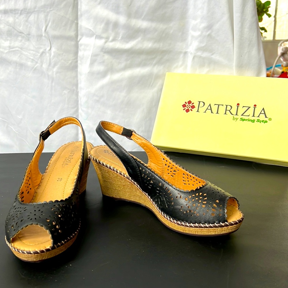 Spring step sandal